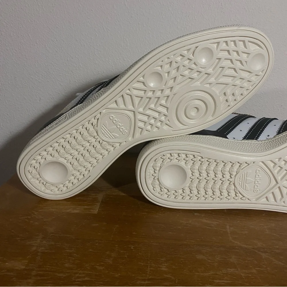 adidas dennis busenitz White Leather Black Off White Skateboarding - Size 9.5
